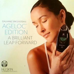 VALUE $600 NuSkin Galvanic Spa With Products